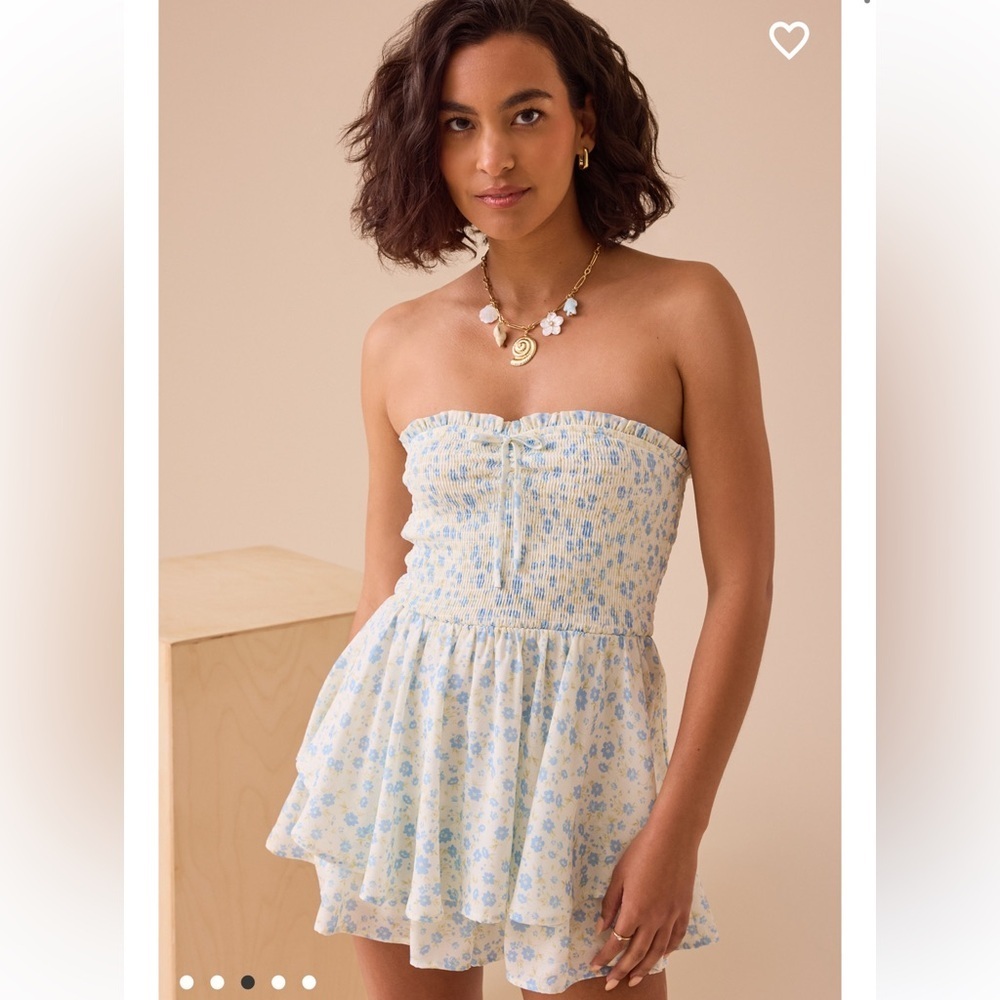 New with tags Altar’d State Nolan Strapless Romper